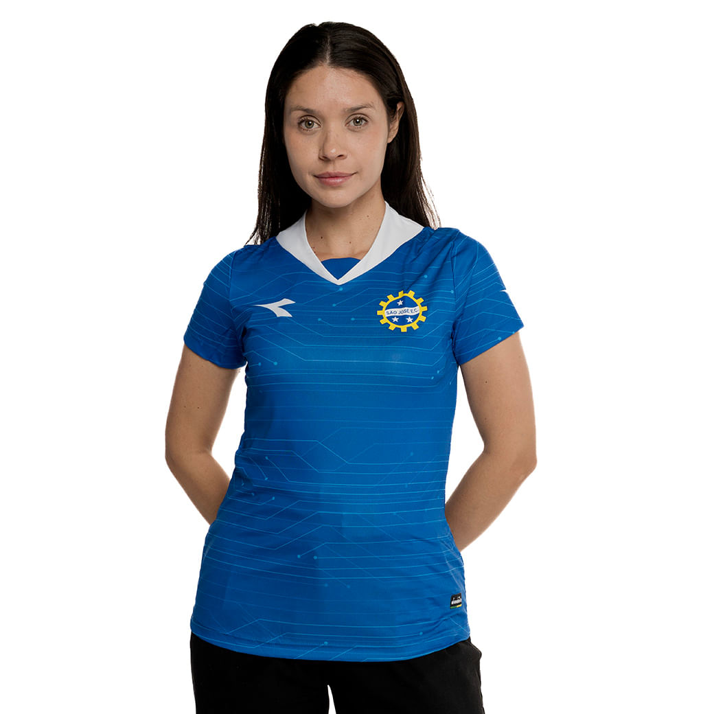 Camisa feminina azul Diadora São José EC com número 10 nas costas e escudo bordado no peito